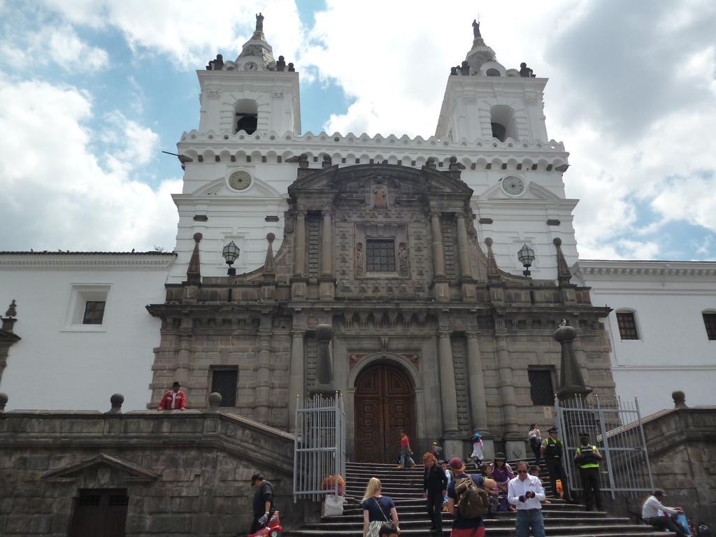 Departamento Quito Historico Apartment Стая снимка